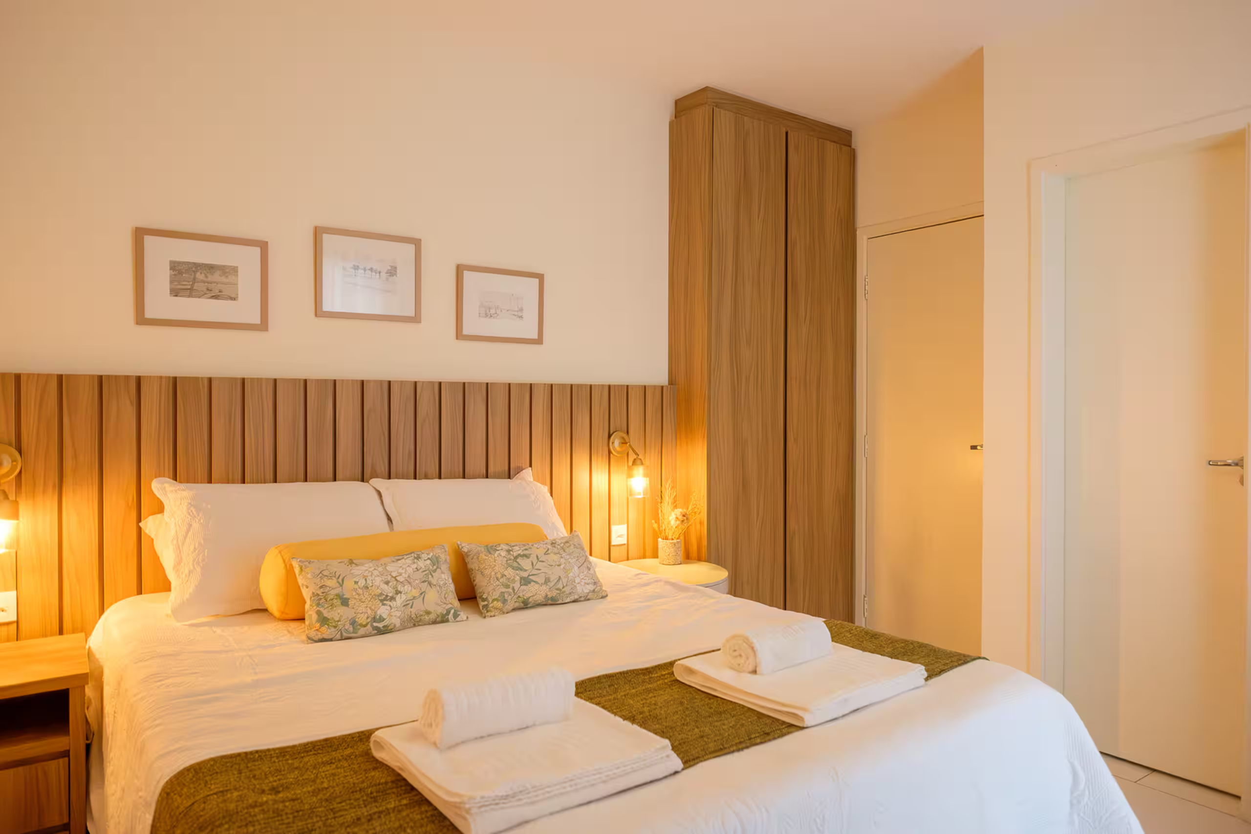Quarto 1 - Cama casal